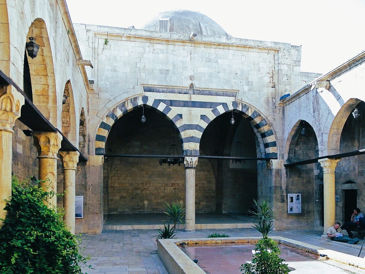 early hospitals Bimaristan hospitals in Baghdad and Damascus