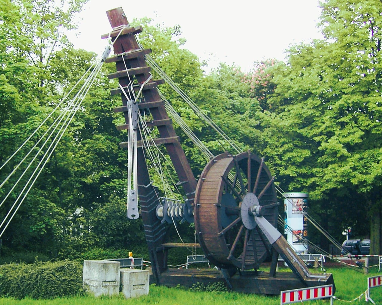 Roman treadwheel crane